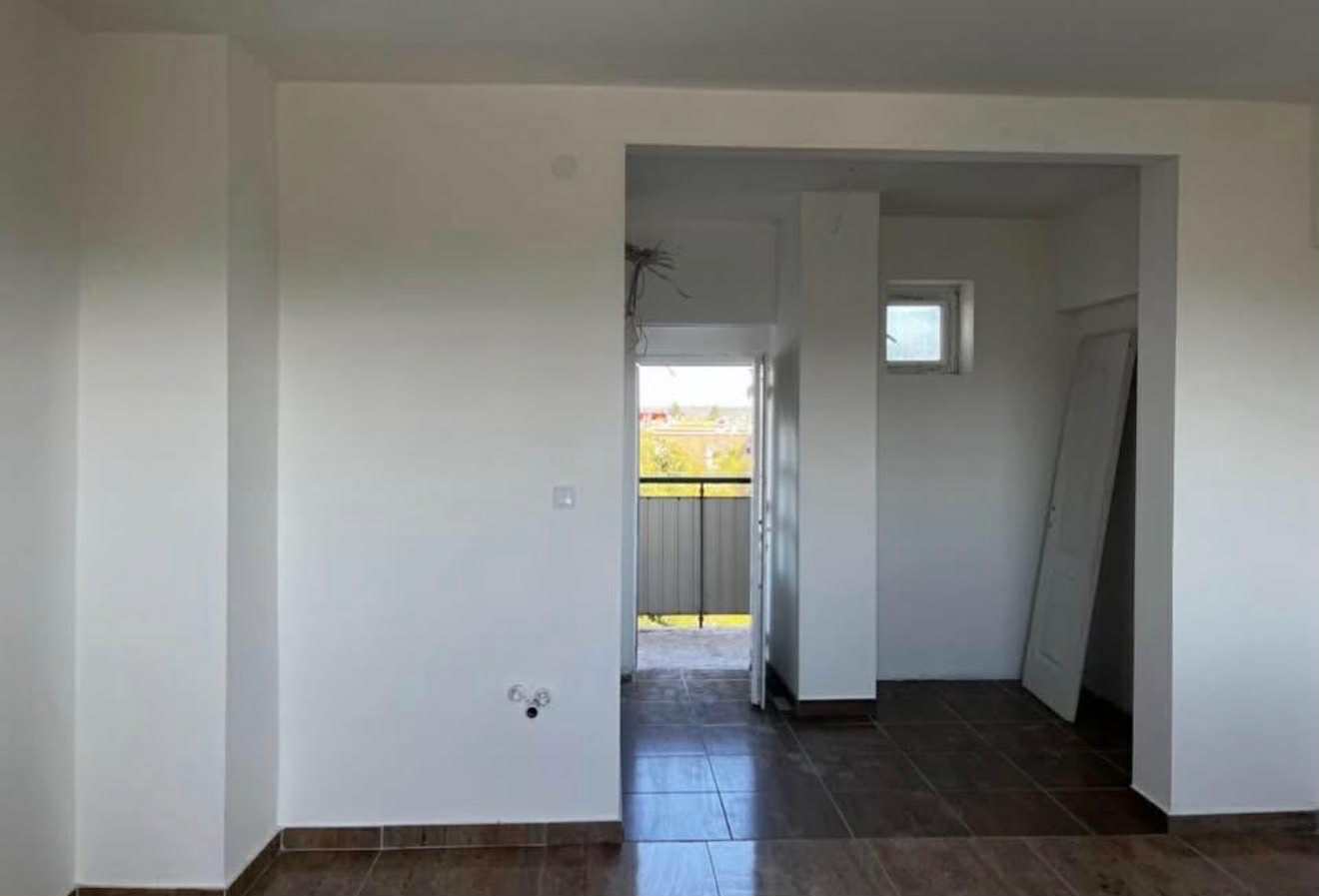 e3217012-83db-4a84-9a81-f80801879d1a