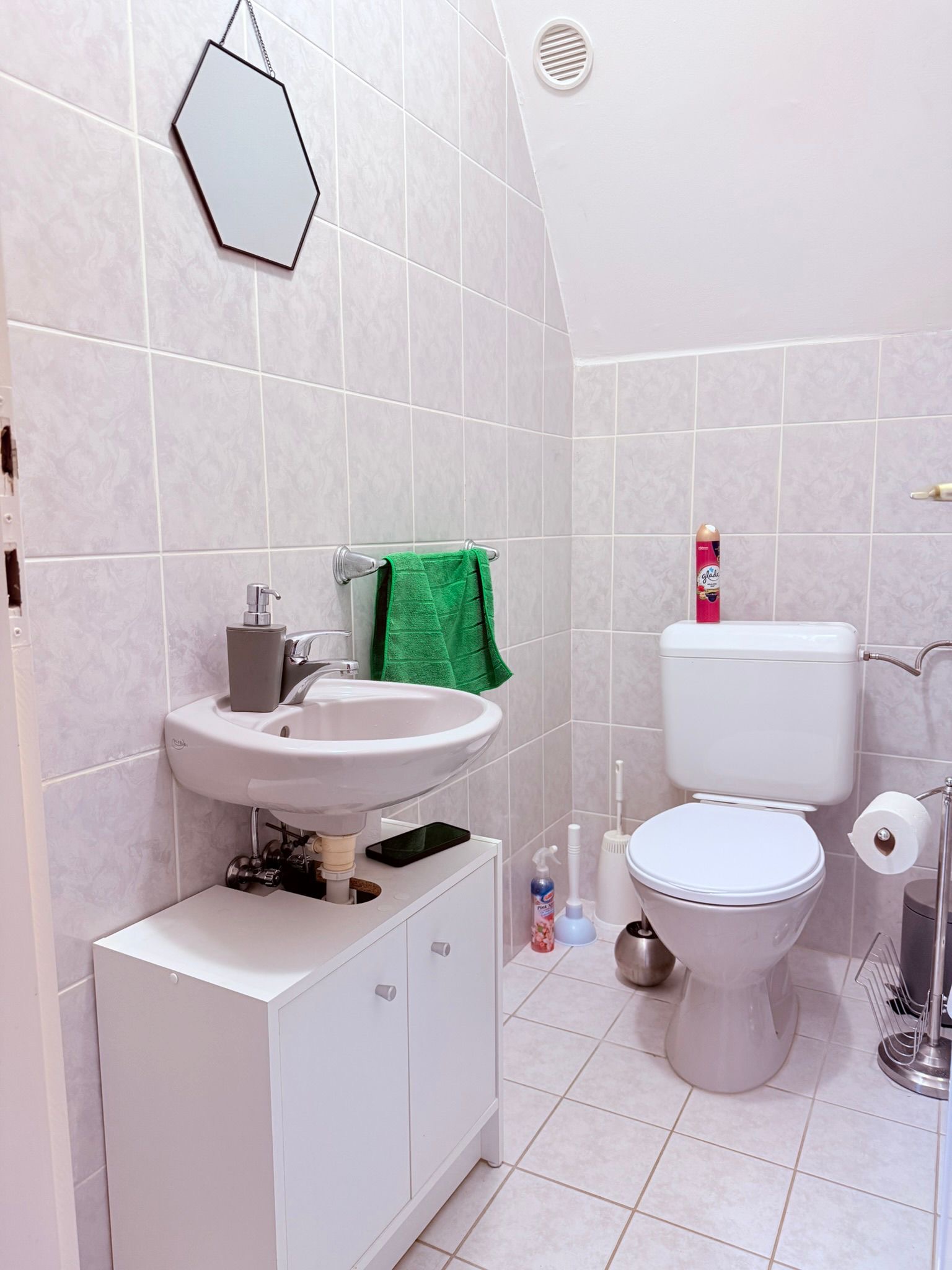 67c4f1d6-abae-47d9-9f29-2a2fa55e650e