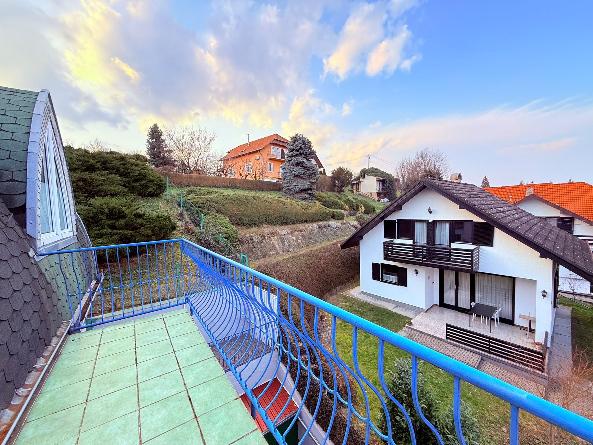 70ac8d0d-f671-4255-8926-81682667e429