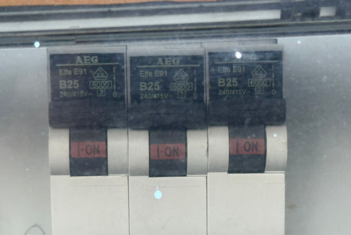 1170