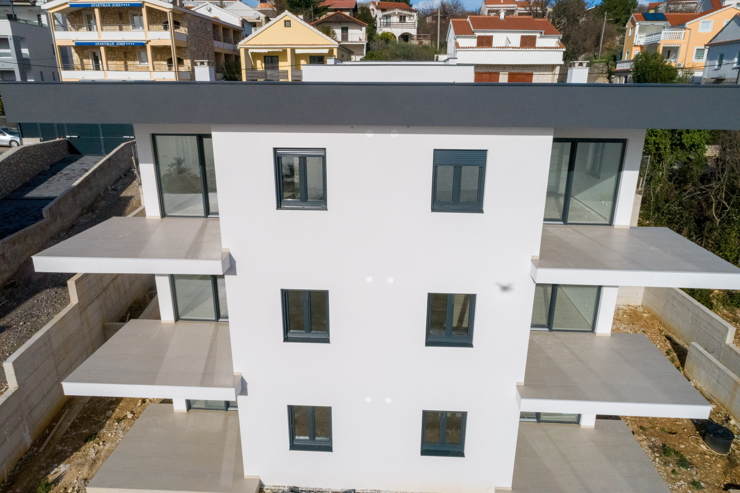 stan-u-novogradnji-u-neposrednoj-blizni-plaze_23