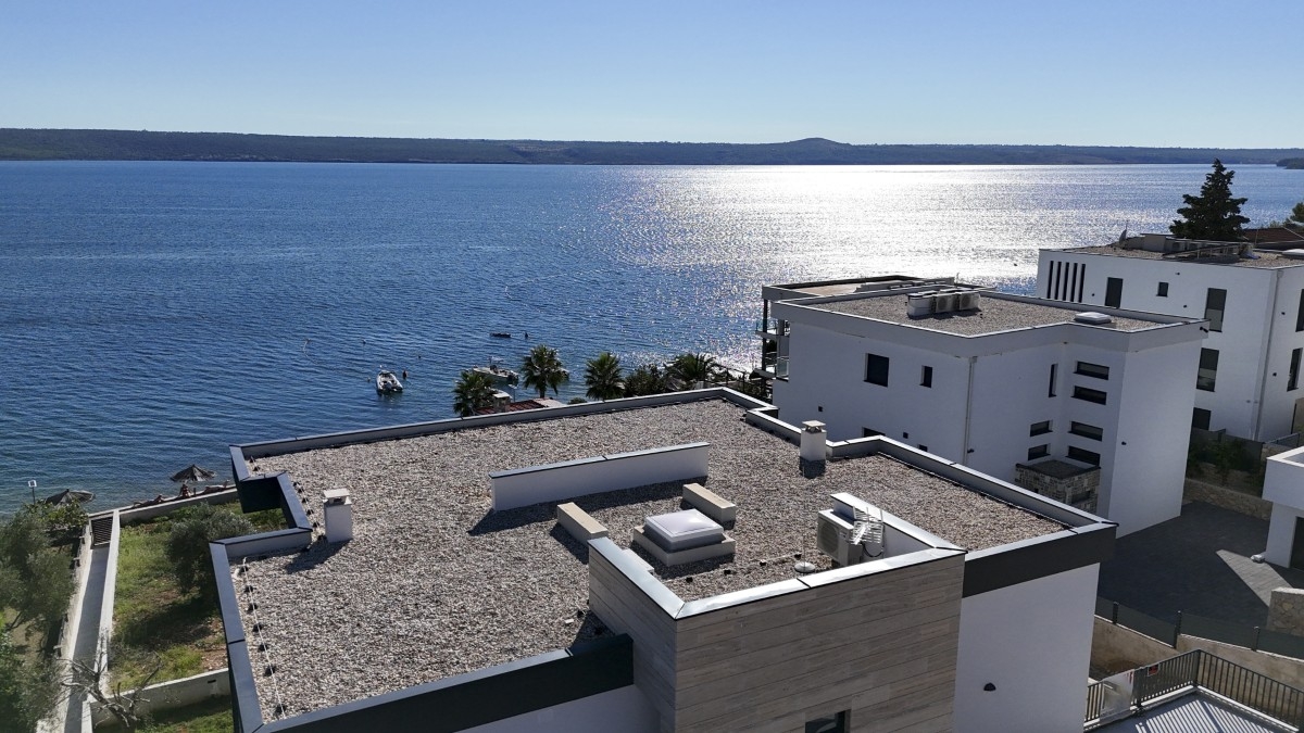 stan-u-novogradnji-u-neposrednoj-blizni-plaze_6